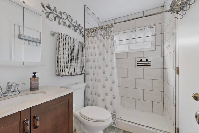 4319 66th Street NW, Albuquerque, NM 87120