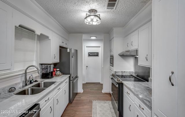 3405 Forest Hill Road, Jackson, MS 39212