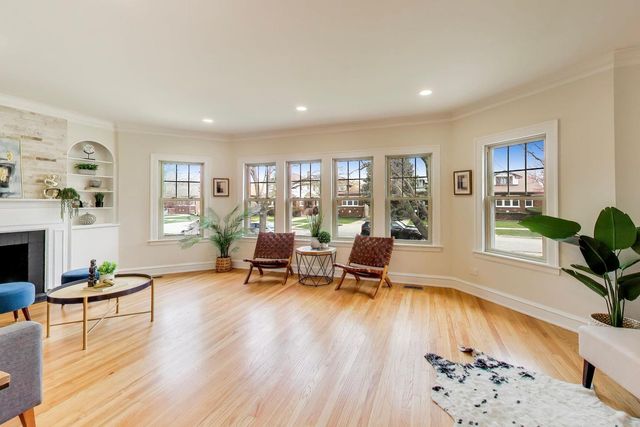 1442 S 15th Avenue, Maywood, IL 60153