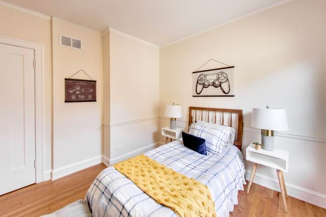 1442 S 15th Avenue, Maywood, IL 60153