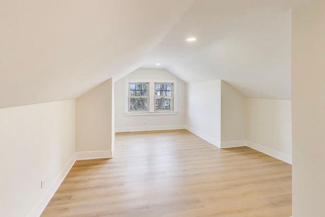 1442 S 15th Avenue, Maywood, IL 60153