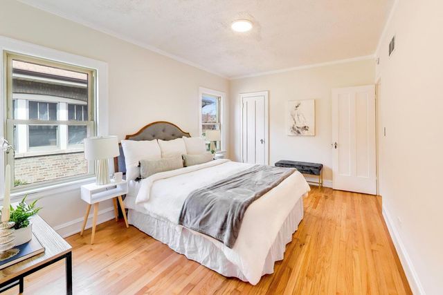 1442 S 15th Avenue, Maywood, IL 60153