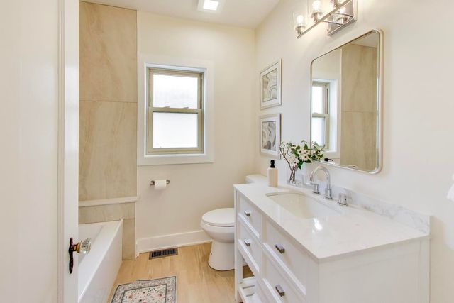 1442 S 15th Avenue, Maywood, IL 60153