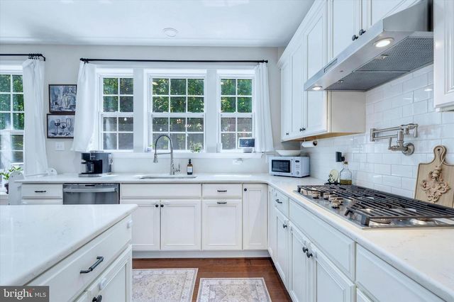 110 WESTHAMPTON DR, Wilmington, DE 19808