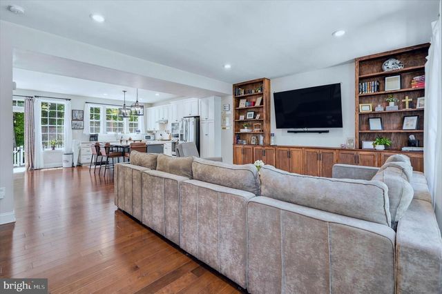 110 WESTHAMPTON DR, Wilmington, DE 19808