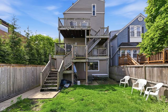 1742 W School Street, Chicago, IL 60657