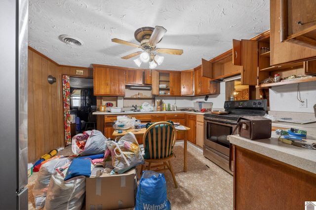1549 Golo Rd, Mayfield, KY 42066