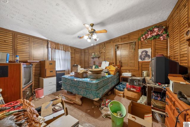 1549 Golo Rd, Mayfield, KY 42066