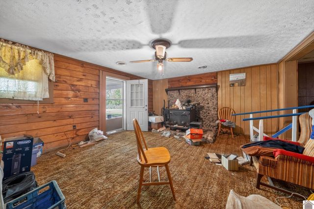 1549 Golo Rd, Mayfield, KY 42066