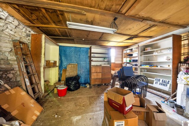 1549 Golo Rd, Mayfield, KY 42066