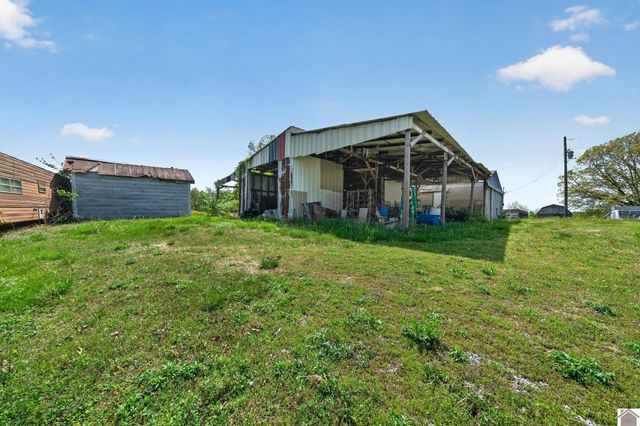 1549 Golo Rd, Mayfield, KY 42066