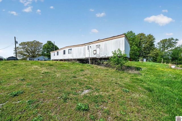 1549 Golo Rd, Mayfield, KY 42066
