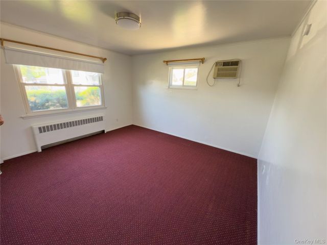 865 Prescott Street, Valley Stream, NY 11580
