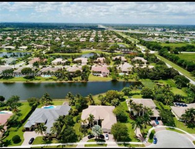 15317 SW 35th St, Davie, FL 33331