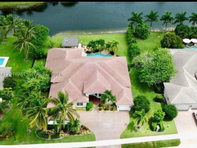 15317 SW 35th St, Davie, FL 33331