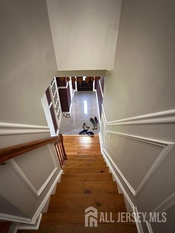 9 GARDENIA CT Court, Sayreville, NJ 08872