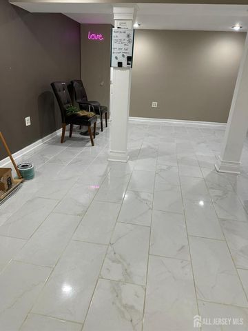 9 GARDENIA CT Court, Sayreville, NJ 08872