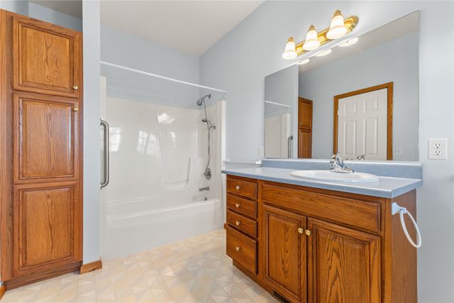 6369 MONARCH Circle, Erie, PA 16509