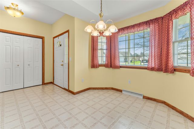 6369 MONARCH Circle, Erie, PA 16509