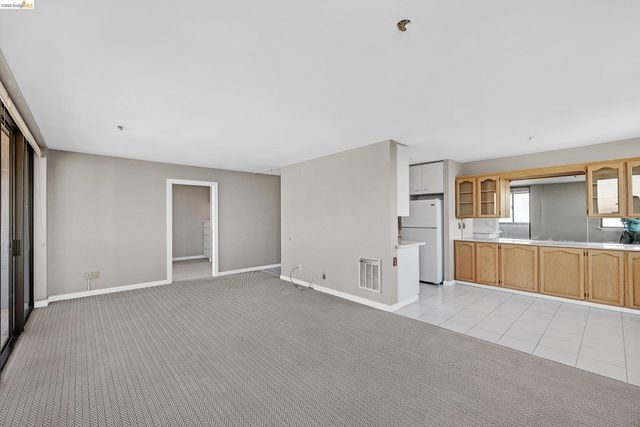 555 Pierce St 1001, Albany, CA 94706