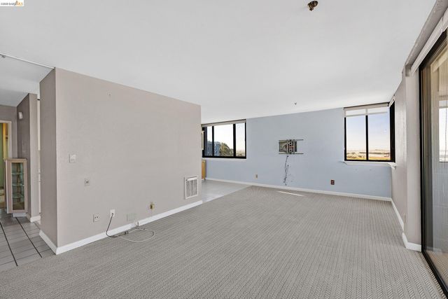 555 Pierce St 1001, Albany, CA 94706