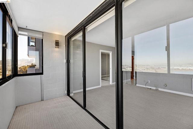 555 Pierce St 1001, Albany, CA 94706