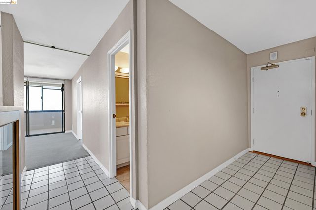 555 Pierce St 1001, Albany, CA 94706