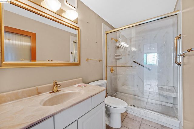 555 Pierce St 1001, Albany, CA 94706