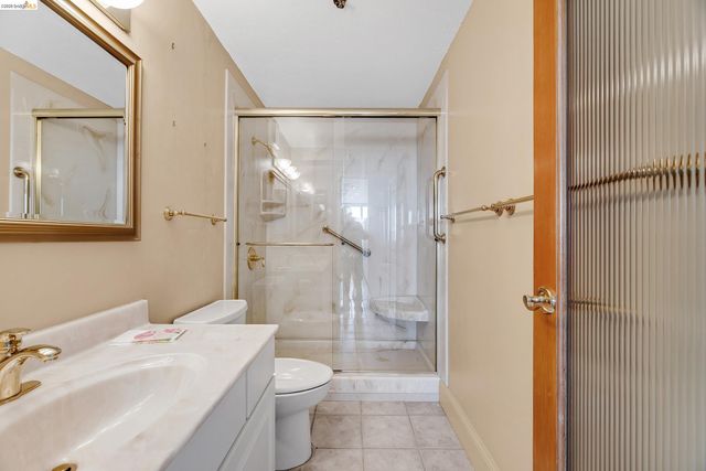 555 Pierce St 1001, Albany, CA 94706