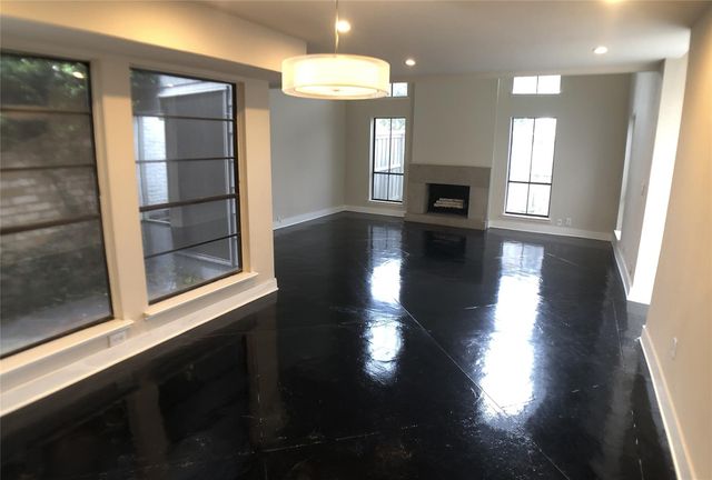 8505 Wilcrest Drive, Houston, TX 77099