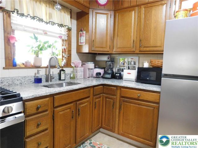 552 Washington Avenue, Bethlehem City, PA 18017