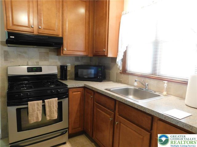 552 Washington Avenue, Bethlehem City, PA 18017