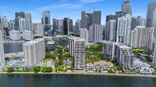 520 Brickell Key Dr A1206, Miami, FL 33131