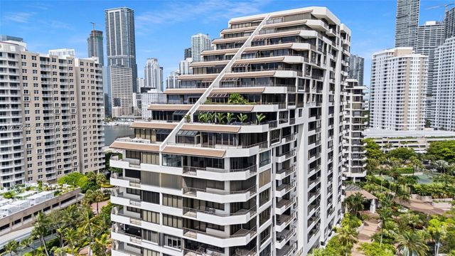 520 Brickell Key Dr A1206, Miami, FL 33131