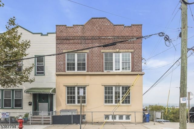 183 Thorne St, Jersey City, NJ 07307