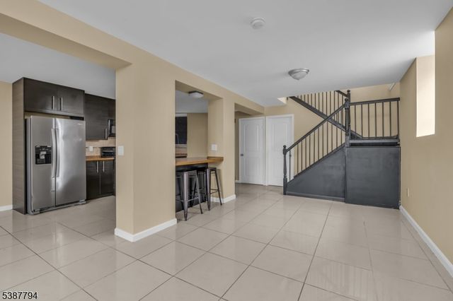 183 Thorne St, Jersey City, NJ 07307