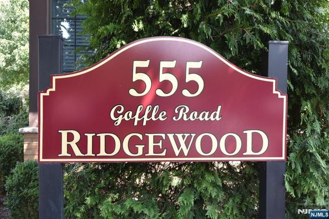 555 Goffle Road 220, Ridgewood, NJ 07450