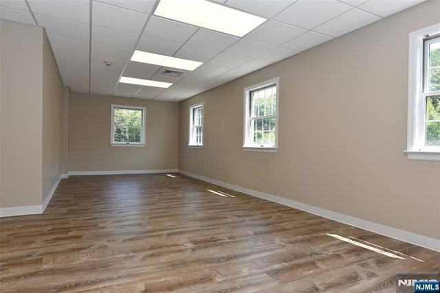 555 Goffle Road 220, Ridgewood, NJ 07450