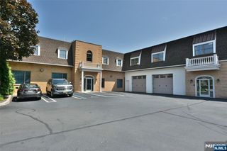 555 Goffle Road 220, Ridgewood, NJ 07450