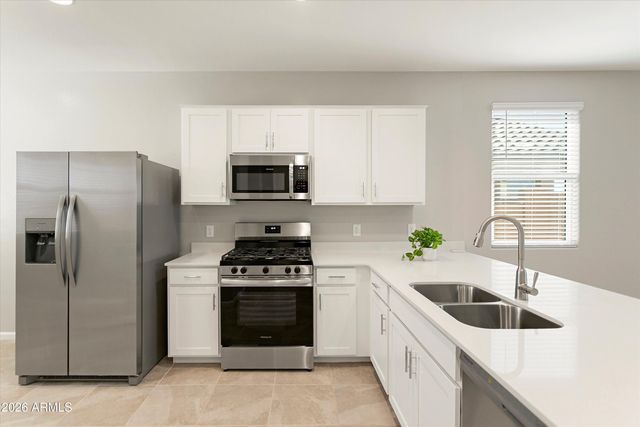 17337 W SMOKETREE Drive, Surprise, AZ 85387