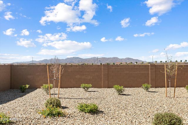 17337 W SMOKETREE Drive, Surprise, AZ 85387