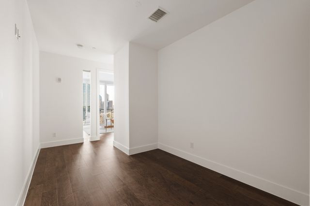 3130 N Harwood Street 1507, Dallas, TX 75201