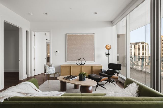 3130 N Harwood Street 1507, Dallas, TX 75201