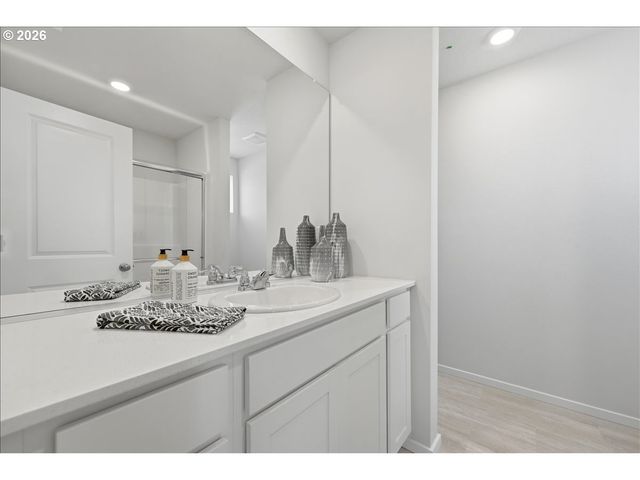 10205 Ne 79TH Ct, Vancouver, WA 98662