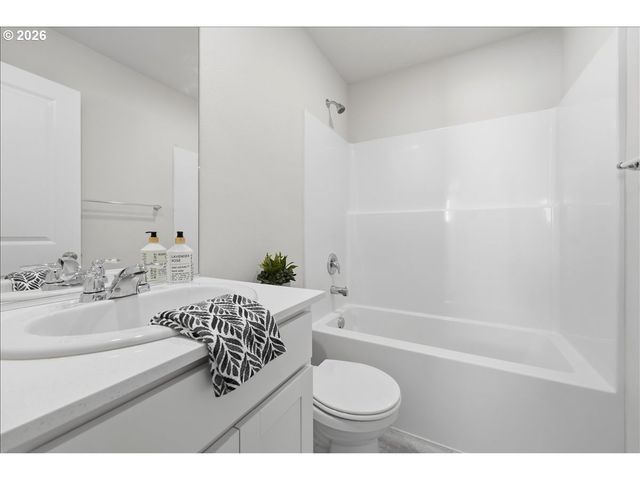 10205 Ne 79TH Ct, Vancouver, WA 98662