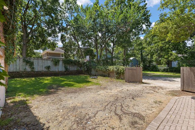 1004 Center Street W, Rochester, MN 55902