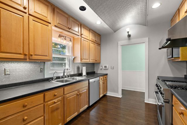 1004 Center Street W, Rochester, MN 55902
