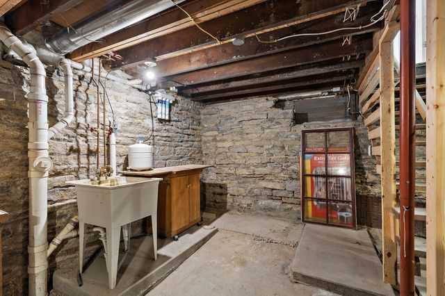 1004 Center Street W, Rochester, MN 55902