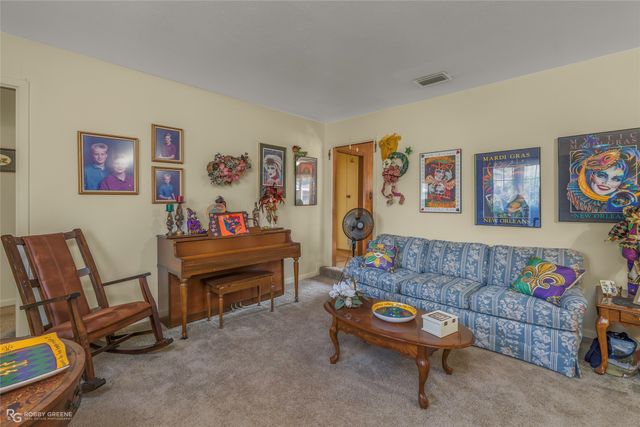 2951 Salem Drive, Shreveport, LA 71118