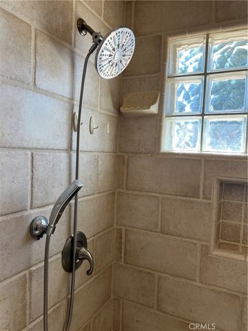 4069 N Sunnyside, Fresno, CA 93727